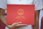 คณะพยาบาลศาสตร์ มมส มอบใบประกาศนียบัตรสำหรับผู้สำเร็จการศึกษาหลักสูตรประกาศนียบัตรผู้ช่วยพยาบาล รุ่นที่ 8