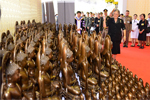 ข่าวในพระราชสำนัก : สมเด็จพระเทพรัตนราชสุดาฯ สยามบรมราชกุมารี เสด็จพระราชดำเนินแทนพระองค์ ไปในการพระราชทานปริญญาบัตรแก่ผู้สำเร็จการศึกษาจากมหาวิทยาลัยมหาสารคาม  : กรมประชาสัมพันธ์  (14 ธ.ค. 59)