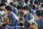 บรรยากาศรับน้องประชุมเชียร์ มมส วันที่ 2 เป็นไปอย่างคึกคัก