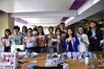 อาจารย์คณะการบัญชีและการจัดการ มมส รวมกลุ่มตัดเย็บหน้ากากอนามัยแบบผ้า DIY แจกจ่ายนิสิต ซักใช้ซ้ำได้
