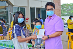 มมส มอบแอลกอฮอล์เจล 6,000 หลอด ให้นิสิตพกเดินทางกลับบ้าน ระหว่างใช้บริการรถสาธารณะ